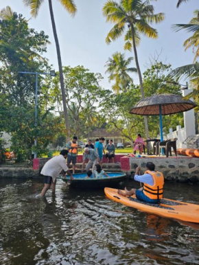 Niva Waterways, Lake facing Villa - Cherthala